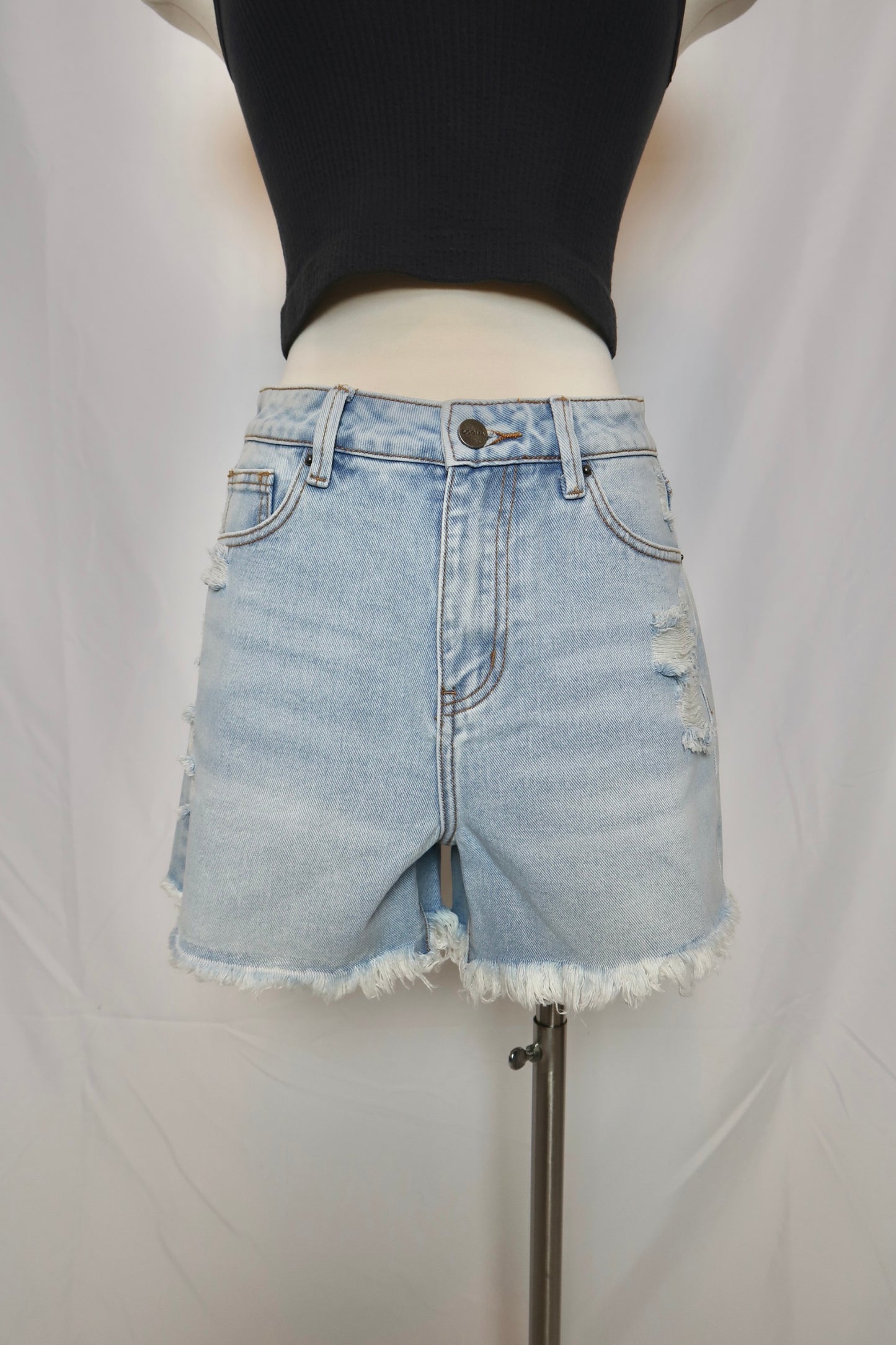 Jo Denim Shorts | Light Wash